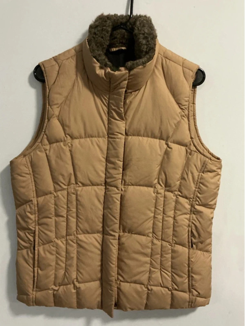 Eddie Bauer Size Large Down Vest #349